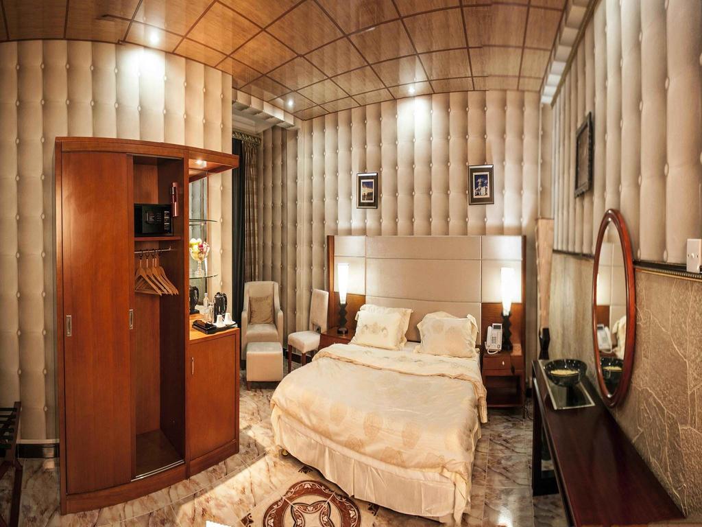 Royal Suites Hotel Нуакшот Стая снимка